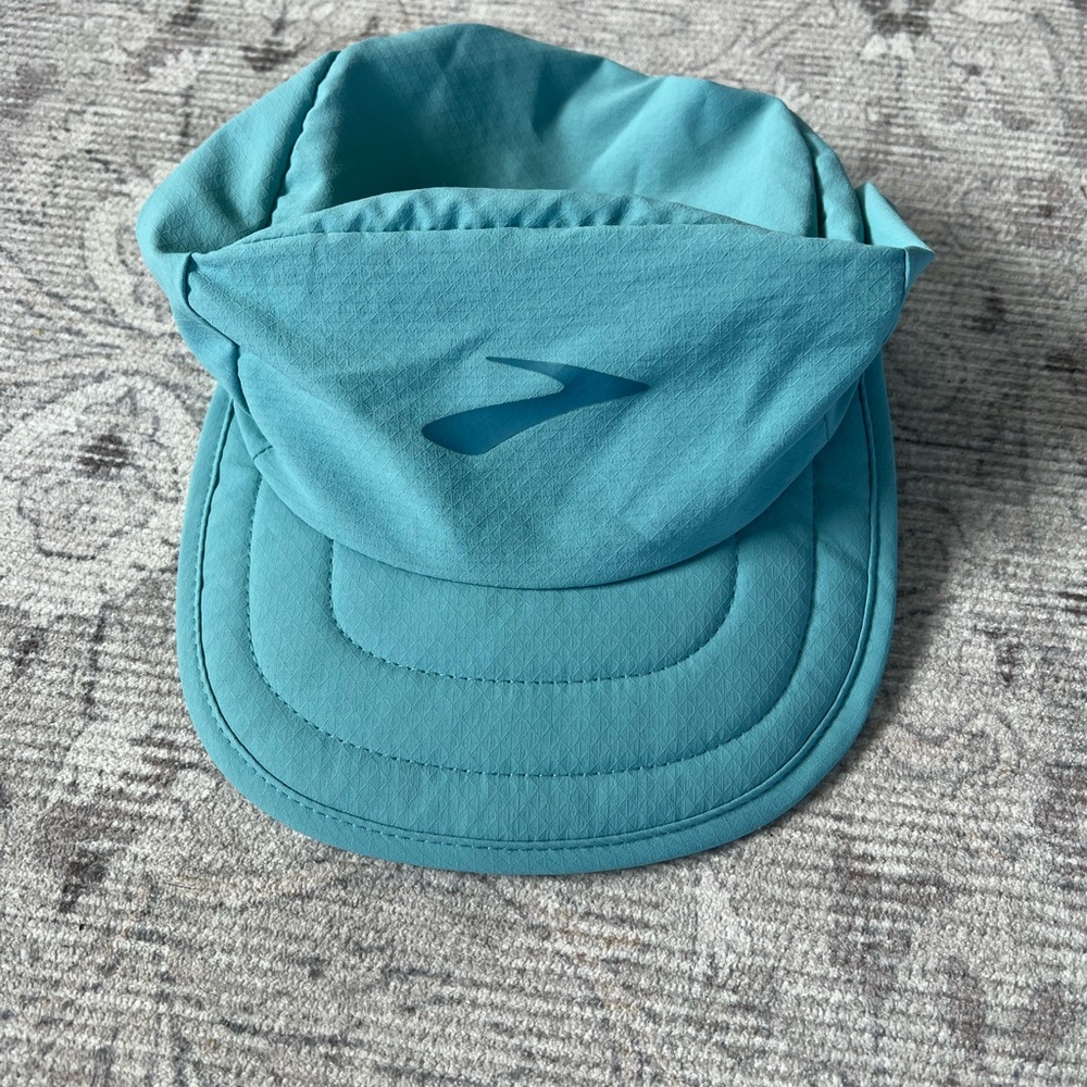 Brooks Lightweight Packable Hat